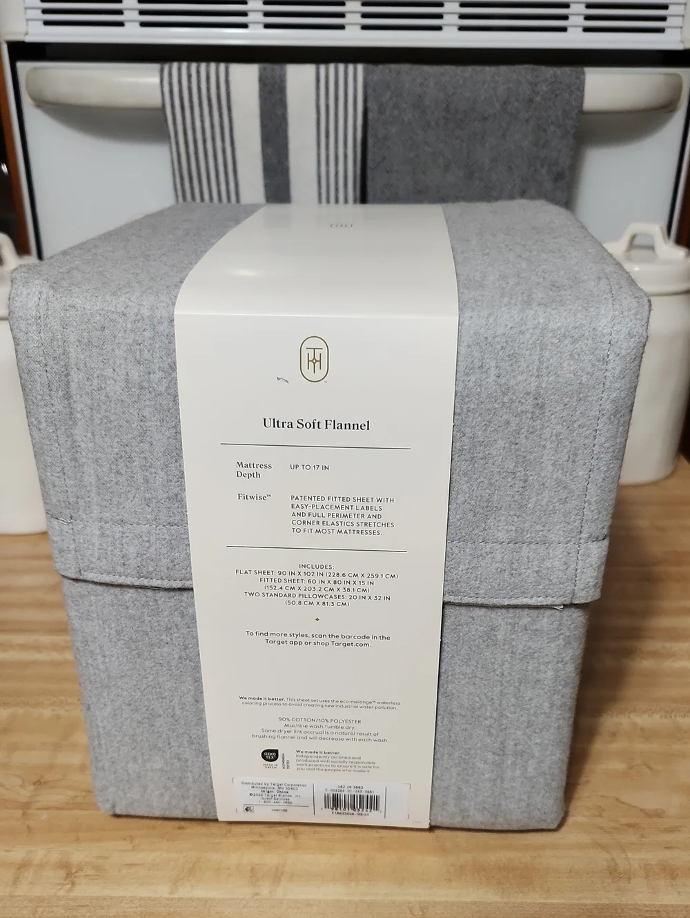 Threshold Ultra Soft Flannel Sheet Set. Queen.